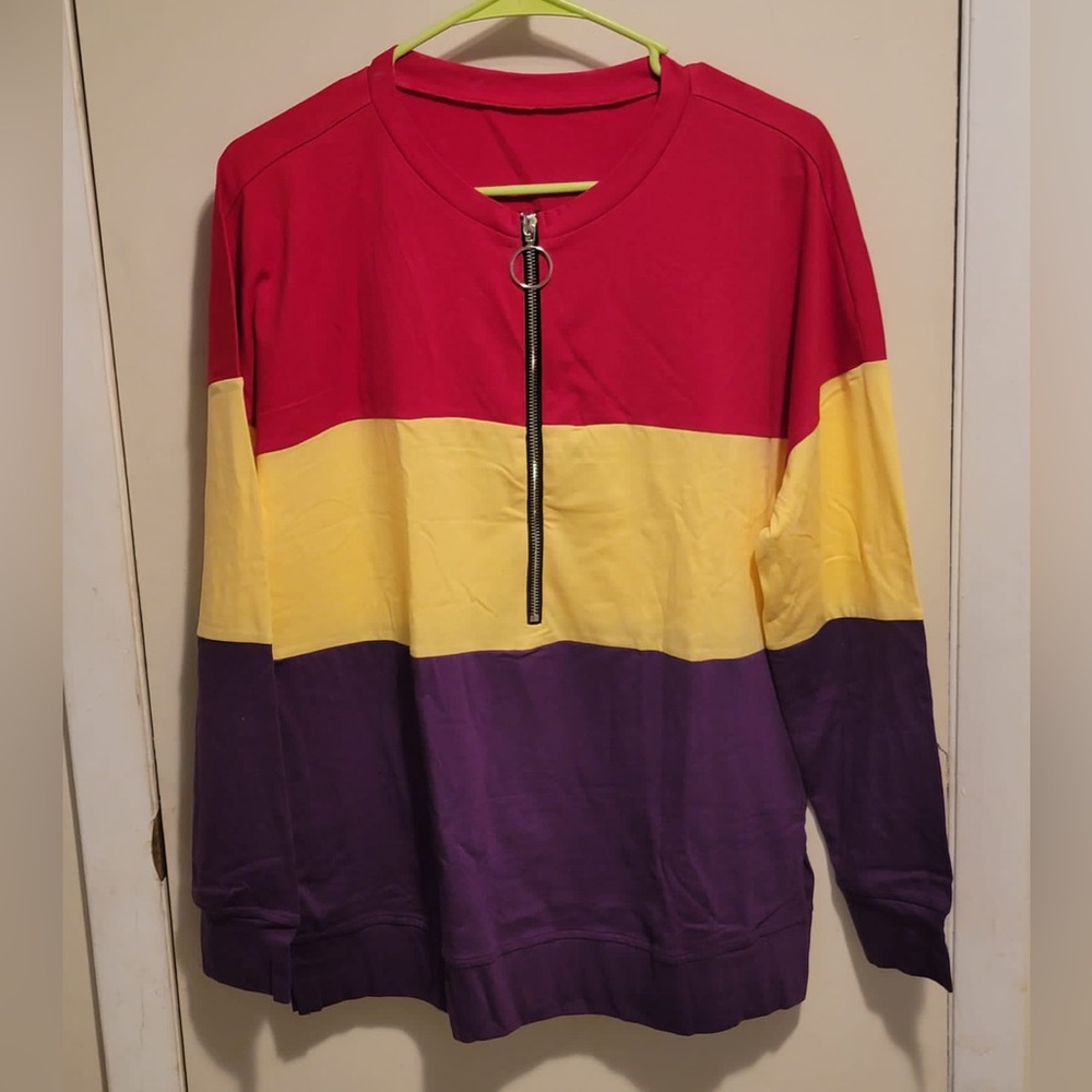 NWOT Multi Color Long Sleeve Sweatshirt
